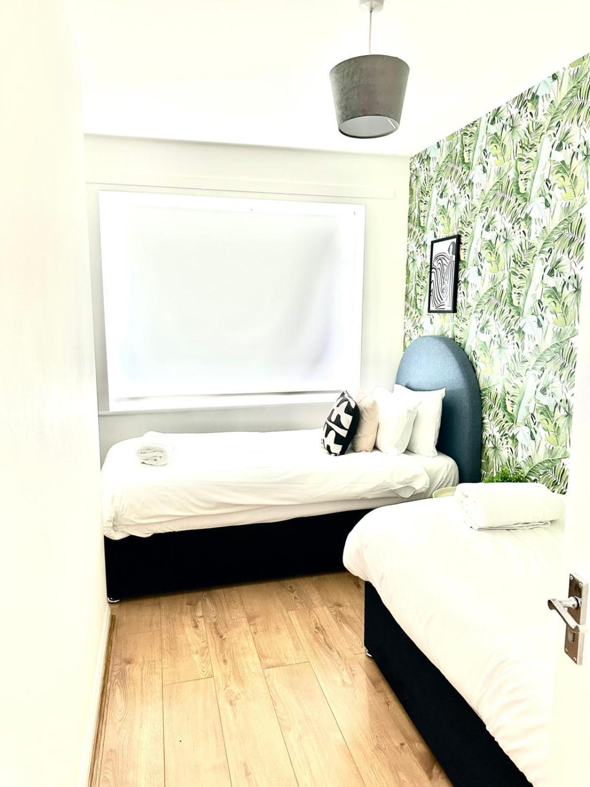 Deluxe Beach House Brighton ภายนอก รูปภาพ